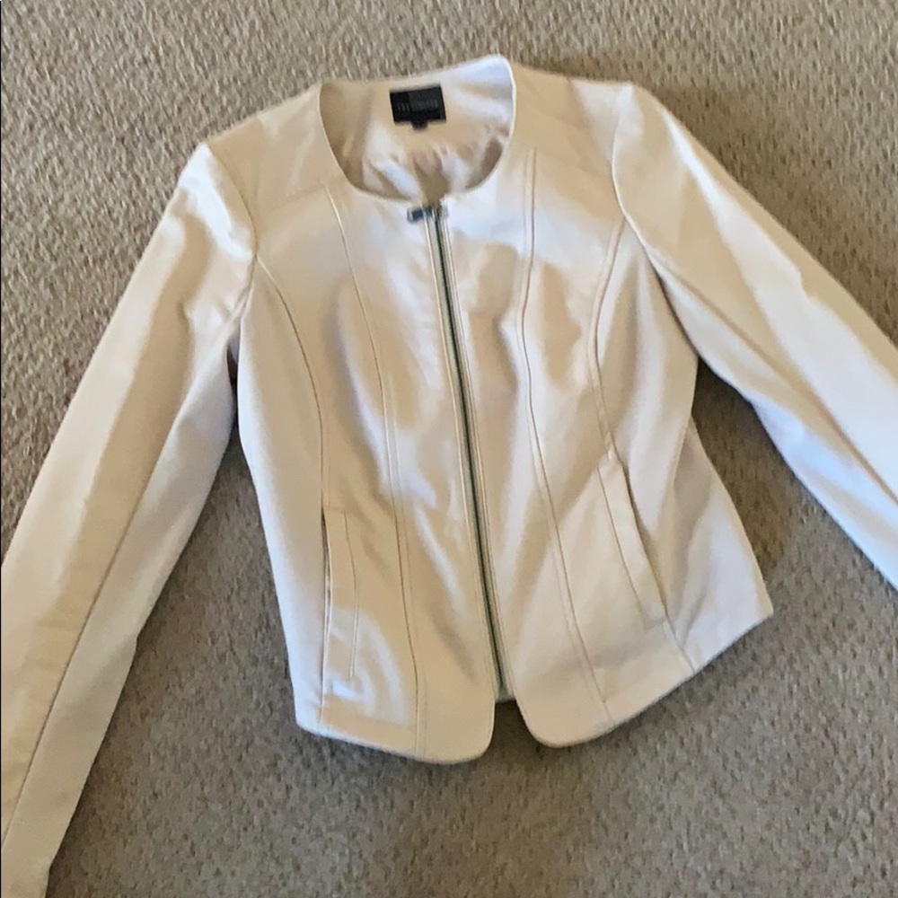Women’s leather jacket